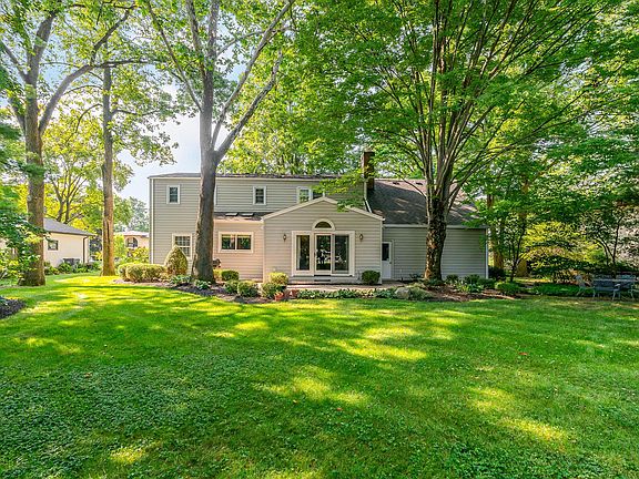 3rd image of 1328 Norwell Dr