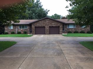 3927 & 3931 Lake Vista Rd, Akron, OH 44319