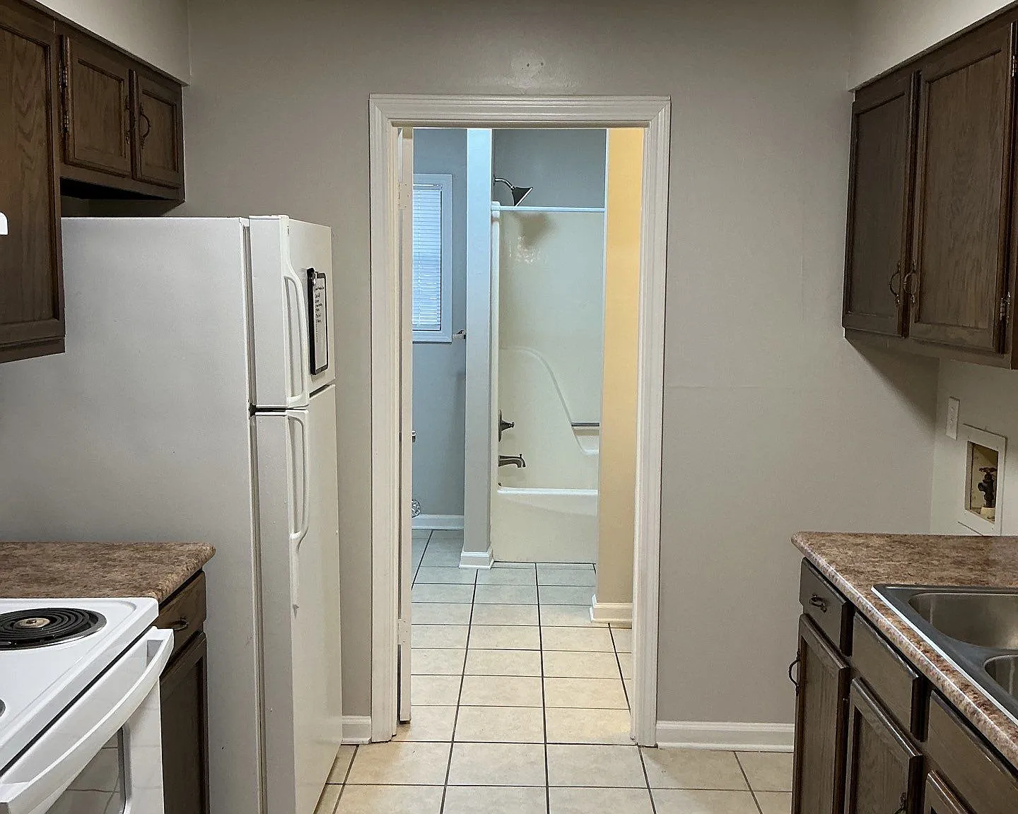 1 bed, 760 sqft, $875 — Photo 2
