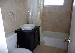 3rd image of 851 NE 168th St