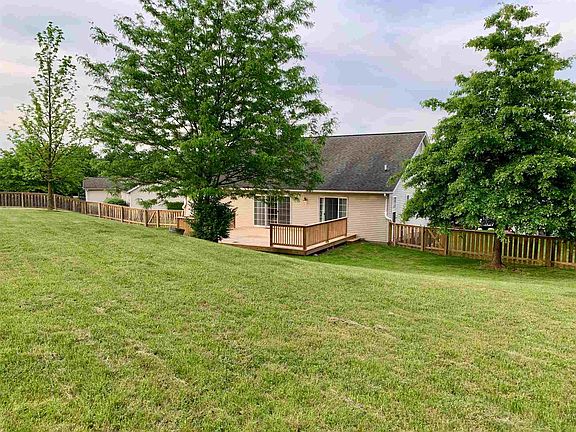 5th image of 1209 W Aspen Ct