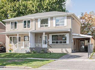 150 Vauxhall Dr, Toronto, ON M1P 1R4