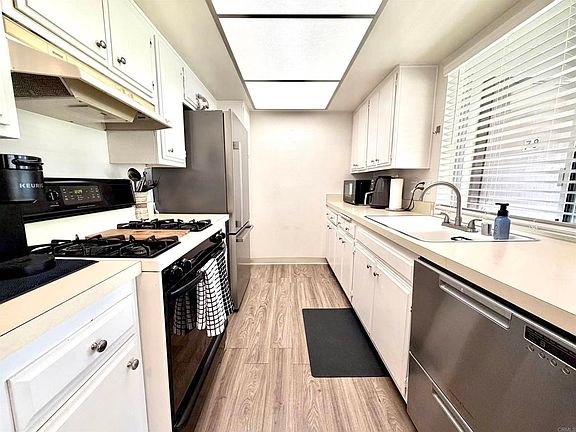 3rd image of 6878 Navajo Rd Unit 78