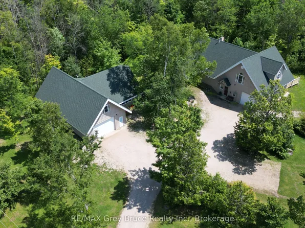 20 Maple Dr, Northern Bruce Peninsula, ON N0H 1Z0