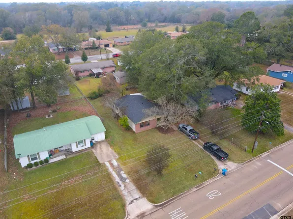 1714 E 1st St, Mount Pleasant, TX 75455