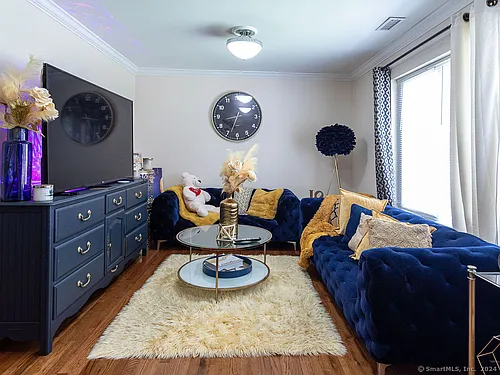 309 Ely Ave #H1 Photo 1