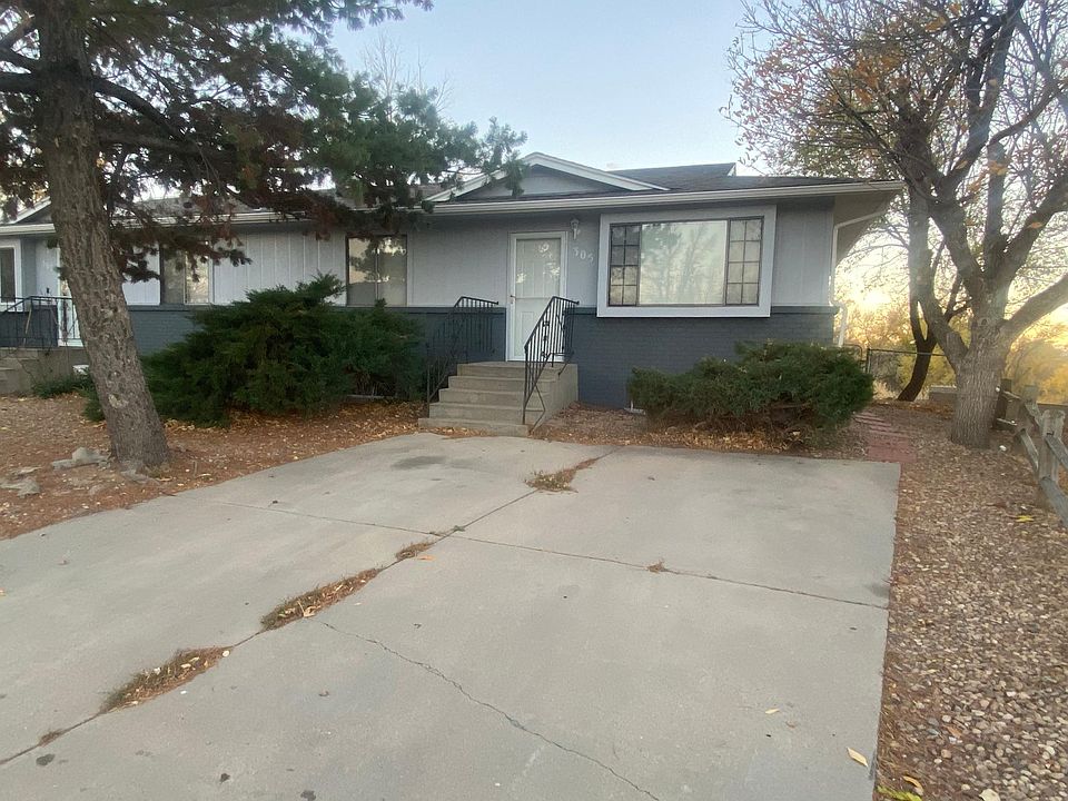 1st image of 305 S Grand Ave #305