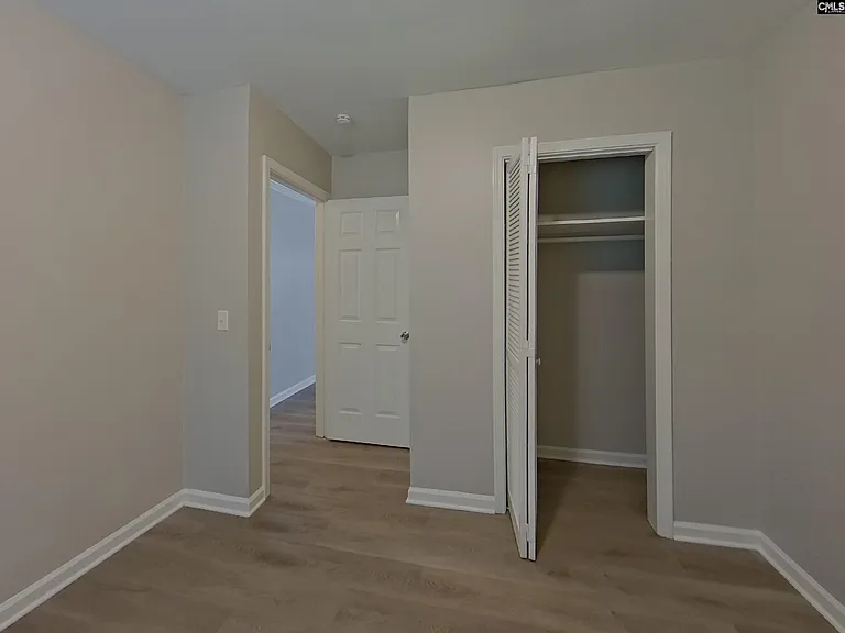 13 Dyers Hall Ct — Photo 8