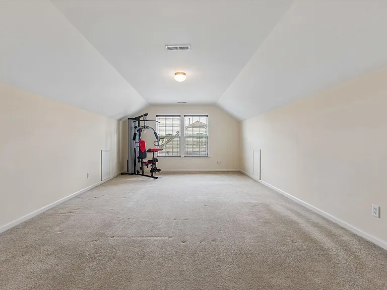 42 Kilverstone Way — Photo 32