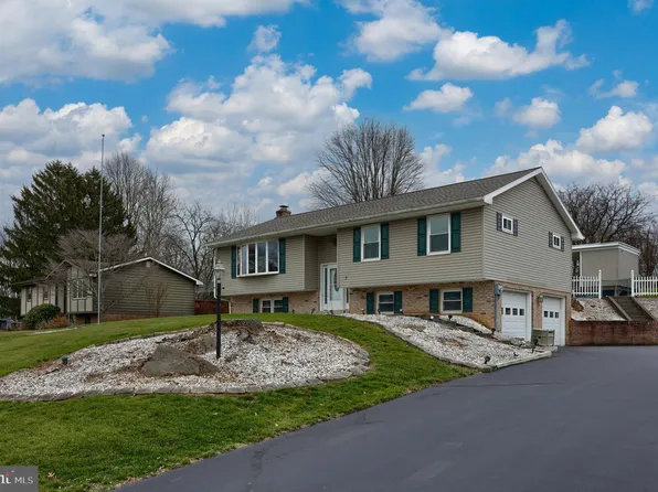 7 Mark Ave, Lancaster, PA 17602