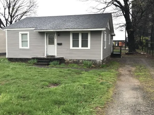 829 Bartley Ave, Bardstown, KY 40004