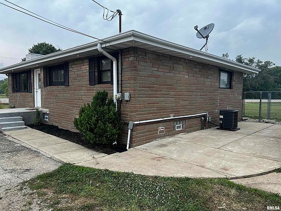 2nd image of 13658 N Manito Rd