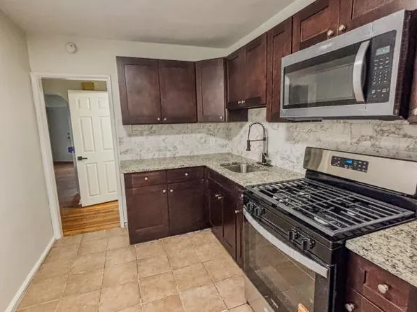 304 E Essex Ave Floor 1, Lansdowne, PA 19050