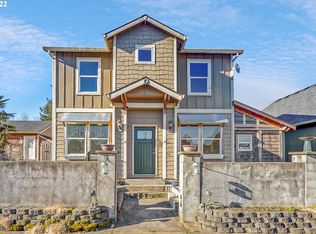 50 Glen Gate Loop, Cathlamet, WA 98612