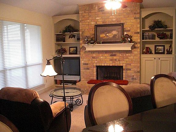 4th image of 147 W Pines Dr