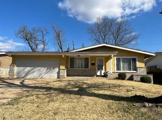 10748 Hallwood Dr, Saint Louis, MO 63136