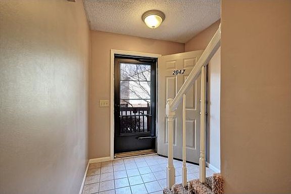 2nd image of 2047 Heritage Pl