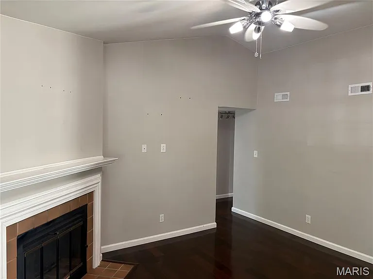 1457 Bobolink Pl — Photo 5
