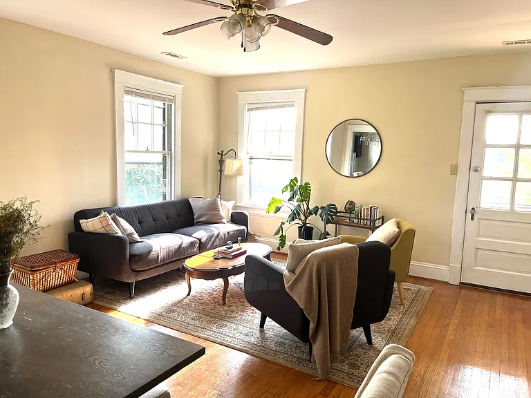 601 Hinsdale St #4 — Photo 5