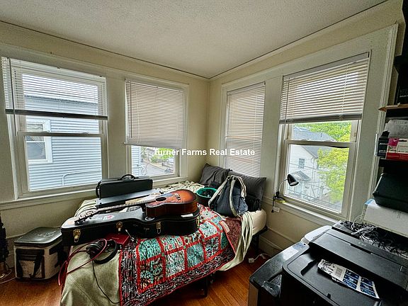 4th image of 58 Brock St #3A
