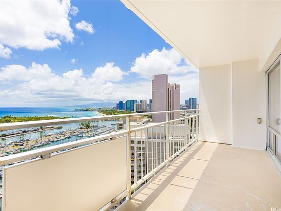 3rd image of 1777 Ala Moana Blvd APT 2306