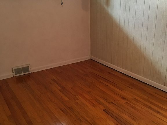 4th image of 530 Edgewood Ave