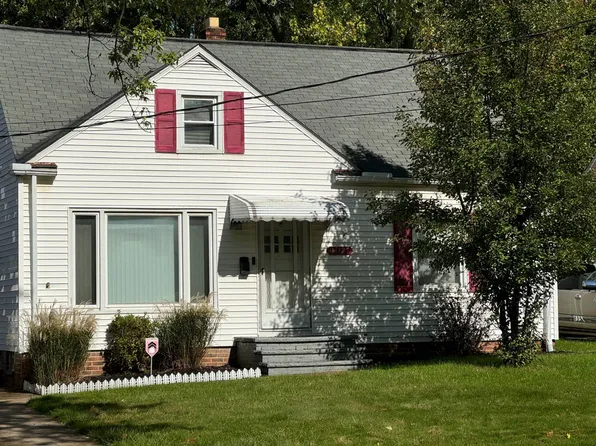 14129 Pease Rd, Maple Heights, OH 44137
