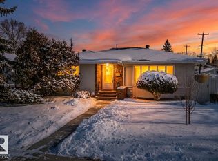 3519 111b St NW, Edmonton, AB T6J 1G9