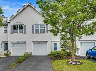 903 Pheasant Run #0, Monmouth Junction, NJ 08852