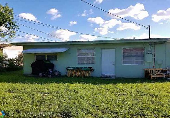 Home For Sale In Broadview Country Club Estates