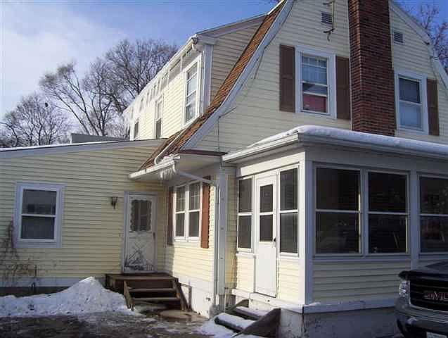 2nd image of 617 W Lincolnway Ct