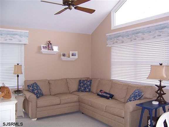 5th image of 2630 West Ave