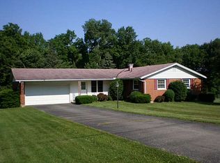 1831 Cheviot Hills Dr, Springfield, OH 45505