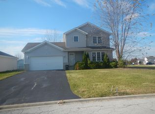 838 Hampshire Pkwy, Crete, IL 60417