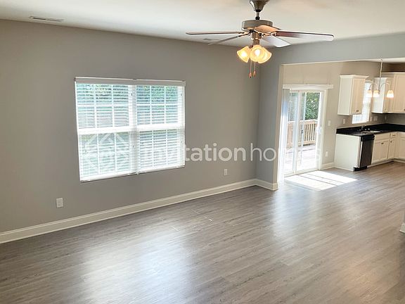 3rd image of 117 Farmers Folly Dr