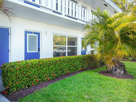 2nd image of 2929 SE Ocean Boulevard #E4