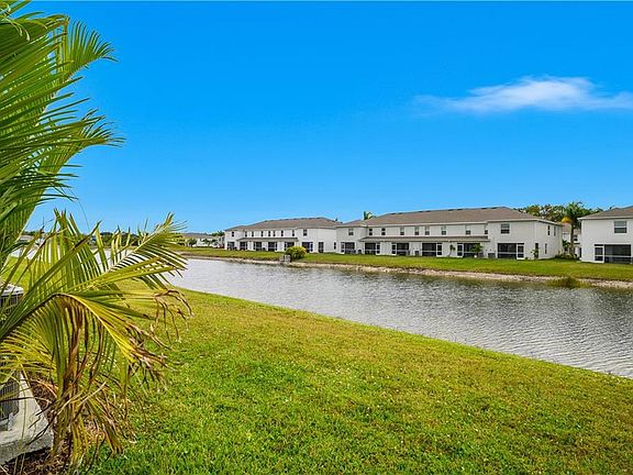4th image of 15436 Wildflower CIR