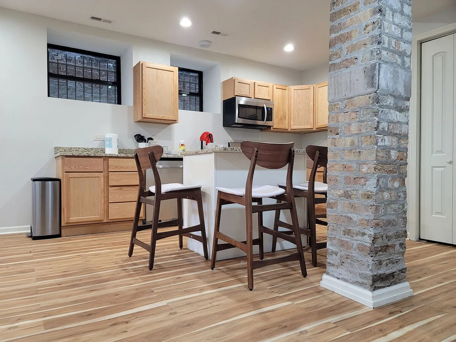 2 bed, 1.0 bath, $3,783 — Photo 3