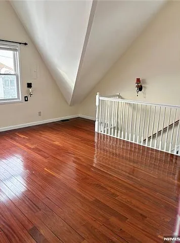 266 Livingston Ave #2 — Photo 13