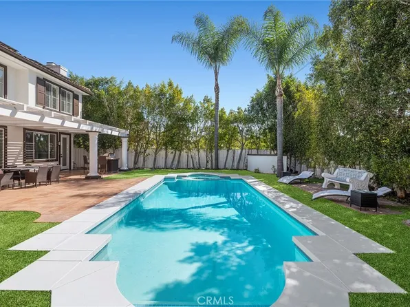 11 Petria, Irvine, CA 92606