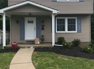 3154 New Hampshire Dr, Lower Burrell, PA 15068