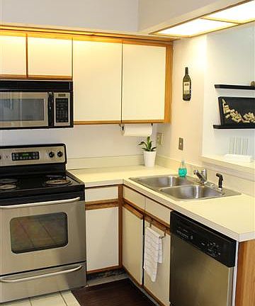 5th image of 2566 Bentley Dr