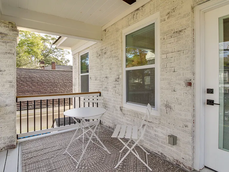 905 E Park Ave #B — Photo 14