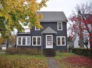 2577 Shaker Rd, Cleveland Heights, OH 44118