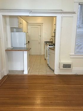 1st image of 728 Taylor St