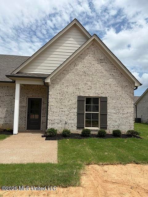 1st image of 3015 Luna Way