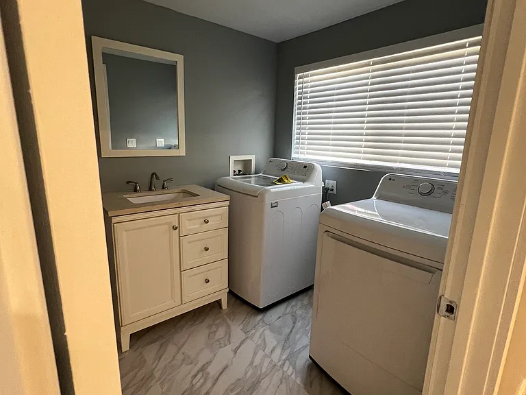 1809 Bonita Ave #1809 — Photo 9