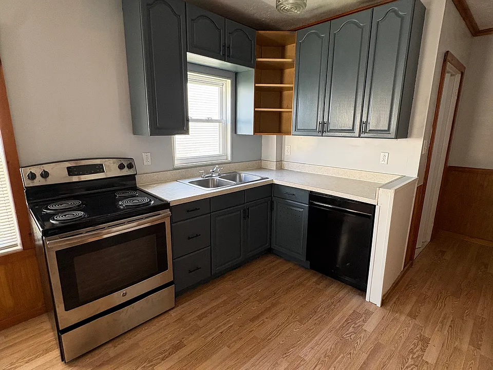 12 Whitcomb St #2