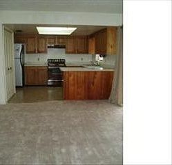 5th image of 1905 Meadow Ln