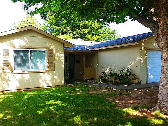 3rd image of 6225 Jack London Cir